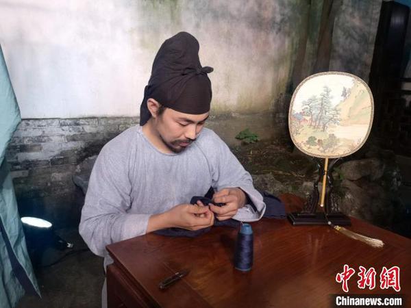 点击进入下一页