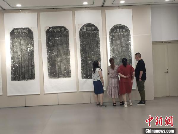 展览现场?！〗惺形抗┩?摄