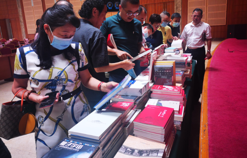 品渝州书香 抒履职情怀