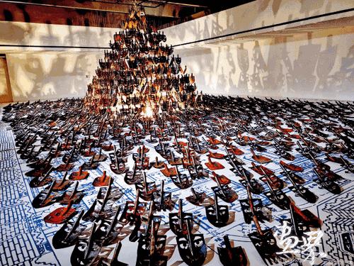 众-生（铁铲镂空-综合材料-装置）2018年-任戎