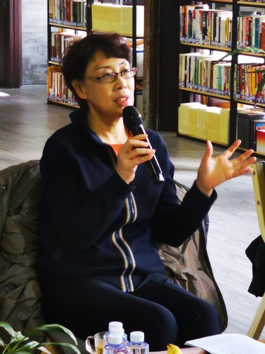 杜娟副主席讲话