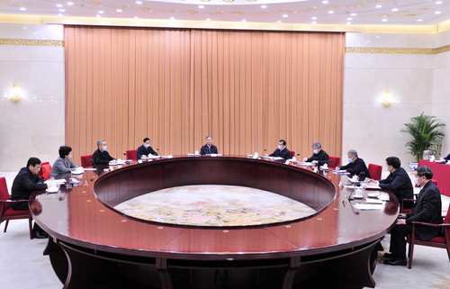 1月27日，全国政协党组理论学习中心组举行2021年第一次集体学习，学习贯彻习近平总书记在中央政治局民主生活会上的重要讲话，第十九届中央纪委五次会议精神。中共中央政治局常委、全国政协主席、党组书记汪洋主持会议并讲话。