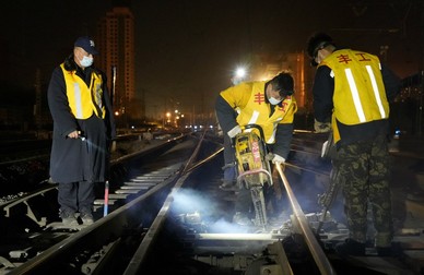 半夜集合、凌晨出发！