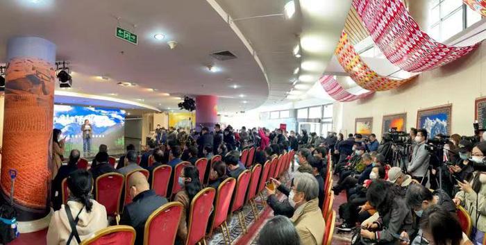 新闻发布会现场