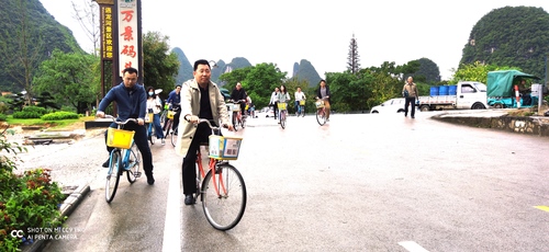 3-1、雨中骑行体验最美高速。  梓涵 (283875)-20210428152508