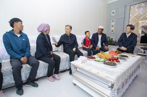 （时政）（1）汪洋在宁夏调研(323010)-20210519212336