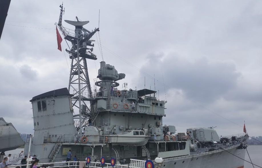 【网络媒体革命老区行】“打卡”南昌舰：战舰和城市同名 城市与战舰共荣