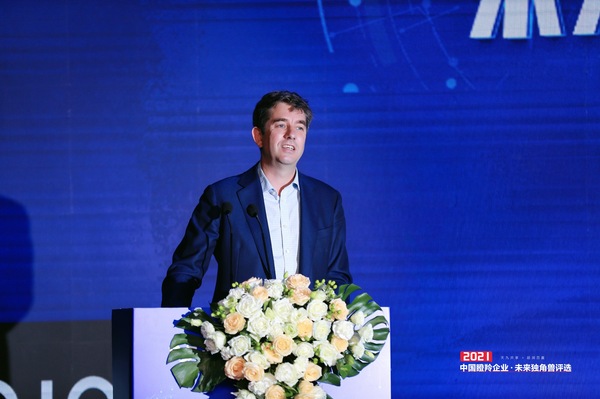 胡润百富董事长兼首席调研官胡润致辞