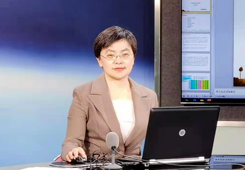 △宁波市政协委员、宁波市气象台首席预报员、研究员级高级工程师涂小萍。