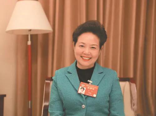 全国政协委员、北京史家教育集团校长王欢。