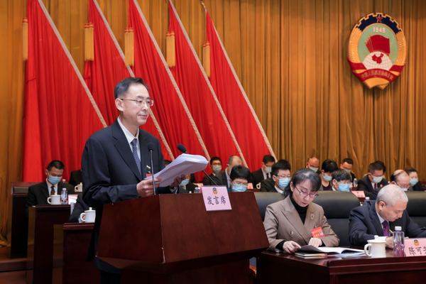 周鲁闽作常委会工作报告