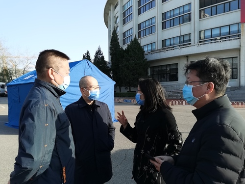 汤钦飞主席到东直门街道调研核酸检测工作情况