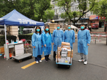 9东城区政协干部到封控区一线参加工作