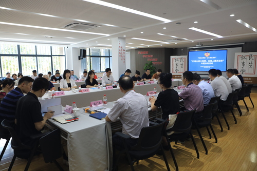 古荡街道“民生议事堂”围绕区政协“物业服务大提升百场协商议事月”主题，聚焦“打造全域大物管 实现人居共治体”方向，开展未来现代社区物业建设协商活动。