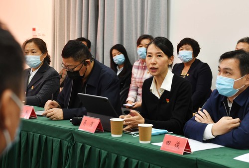 易彦通过“云端党课”线上直播平台，向广大(1490011)-20221115095846