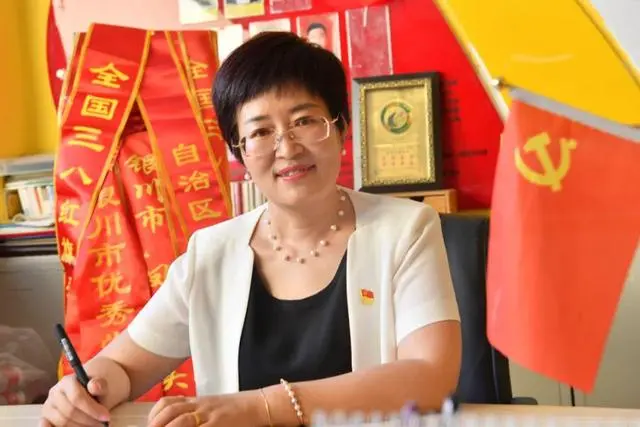 赵耐香：让老百姓好日子越过越红火！