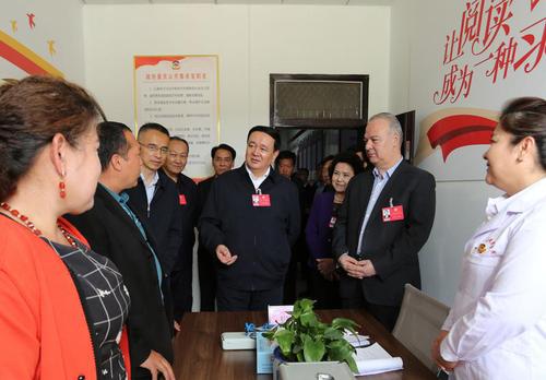 （新站，一版贯彻二十大主稿）跃上潮头满目(2627037)-20230717080528