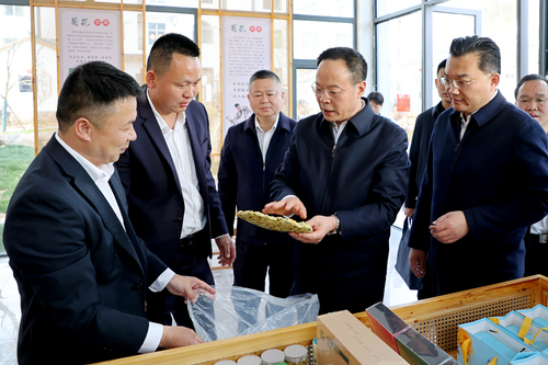 学思践悟凝心铸魂 守正创新奋发作为%28分离(2667135)-20230724070951