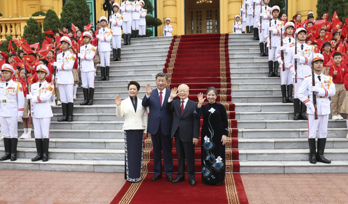 （时政）（1）习近平同越共中央总书记阮富(3484242)-20231213055719