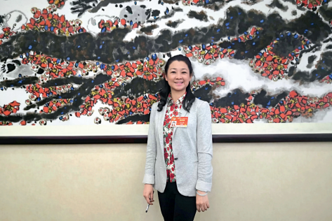 刘以勤参加 2021 年全国两会留影