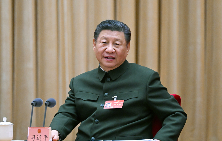 习近平在出席解放军和武警部队代表团全体会议时强调 强化使命担当 深化改革创新 全面提升新兴领域战略能力