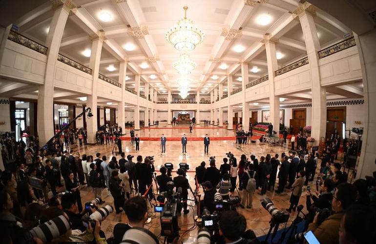 binary_middle (24) binary_middle (24)