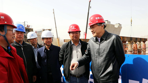 （0508）郭吉安（右一）在建设工地现场(4421691)-20240508103926