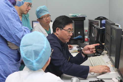 _（最美栏目）葛均波：一颗赤子心(分离图(4665394)-20240531093205