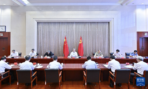 7月19日，二十届中央纪委常委会在北京召开会议，传达学习贯彻党的二十届三中全会精神，中共中央政治局常委、中央纪委书记李希主持会议。新华社记者 岳月伟 摄