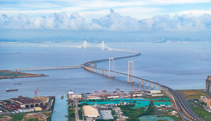 又踏层峰辟新天——《中共中央关于进一步全面深化改革、推进中国式现代化的决定》诞生记