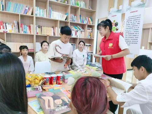 1206 王文香：“香”润芳邻(分离图)(5851880)-20241206103011