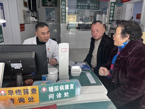 （1218二条）许世海：“为民药方”书写(5939461)-20241218133549