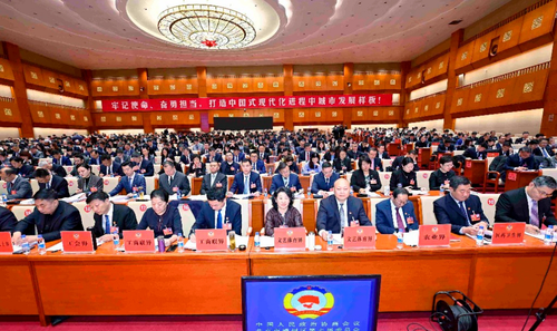 来自各民主党派、各人民团体及各族各界的政协委员以饱满的政治热情和高昂的精神状态聚焦北京城市副中心高质量发展，积极建言献策