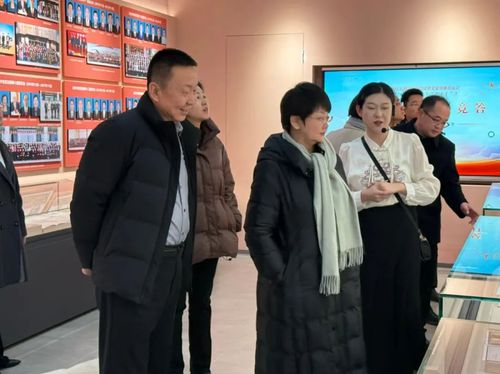 市政协党组书记、副主席提名?选苏翠芳带队到伊金霍洛旗，围绕?质量发展主题进行专题调研