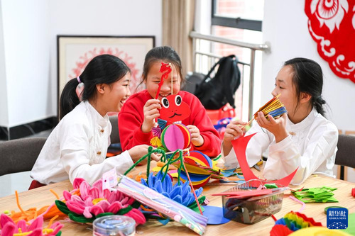 20250208fef8115b3e9148a6b2ddcae68e8c7f4d_2025020849a4c435801b44fb8957796827f04f53