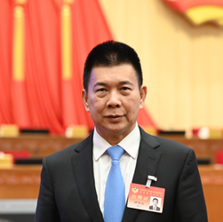 薪火相传报国志 香江涌动爱国情