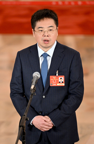 全国政协委员赵宏接受媒体采访。(6558832)-20250305083906