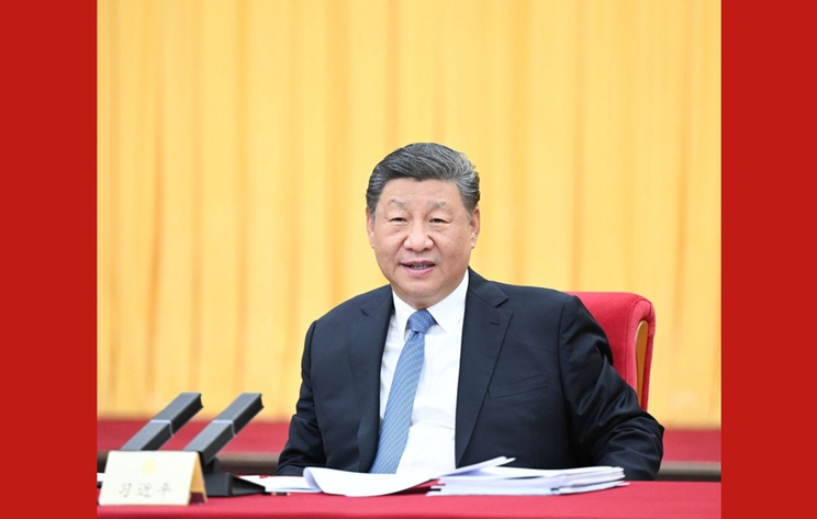 两会新华社快讯：习近平看望全国政协委员