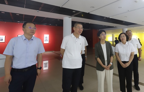 （3月13日 6版 履职一年间）厚植人文(6740796)-20250313155010