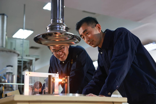 （0516奋斗华章配稿）王东新：稀有金属(7229007)-20250516091737