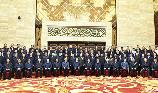 习近平接见西藏各族各界代表（4）(8010743)-20250821042715