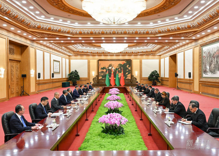 9月2日下午，国家主席习近平在北京人民大会堂会见来华出席2025年上海合作组织峰会和纪念中国人民抗日战争暨世界反法西斯战争胜利80周年活动的土库曼斯坦总统别尔德穆哈梅多夫。新 华社记者 饶爱民 摄