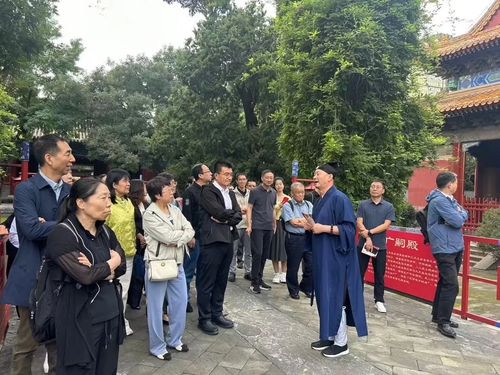 c40e6d12f802409cb21a1de6a7e3bbb1