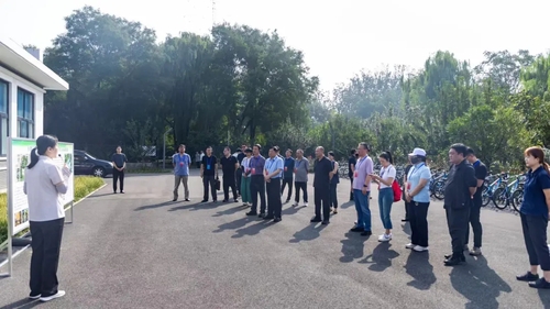 0e825681c8544d448146aabbe354f5f4