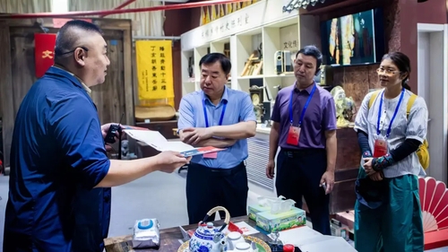 59361713334c4928b30051e05fe3b49e