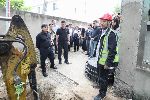 66ab99c3ee435d4f71e84795814debc6