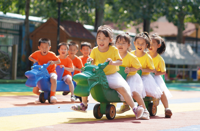 普惠托育，让更多家庭有获得感
