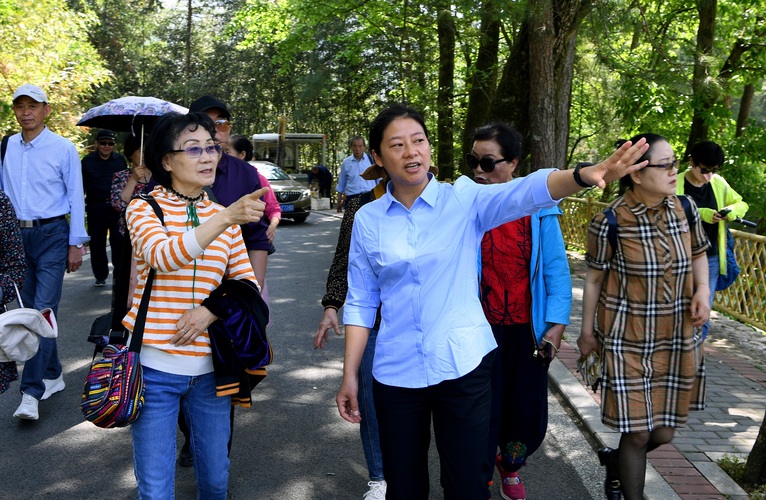 （决胜“十四五”布局“十五五”）用心照亮(8652040)-20251114080723