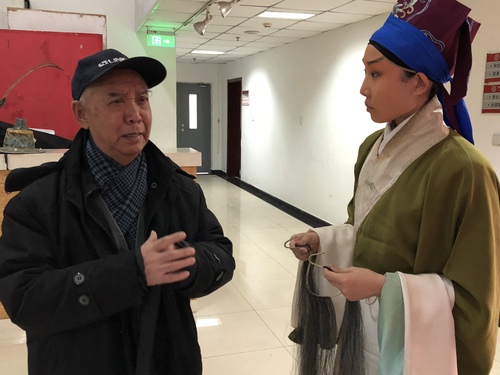 著名京剧表演艺术家李崇善指导弟子王若丁