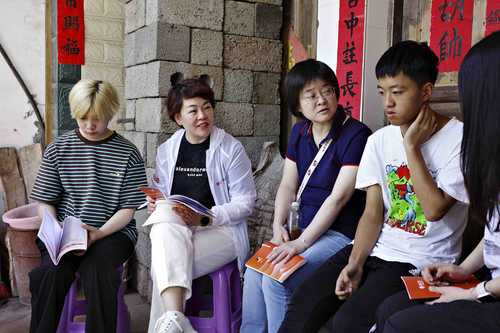 左二、12日5版（沪站，履职一年间）履职(9095493)-20260112100059